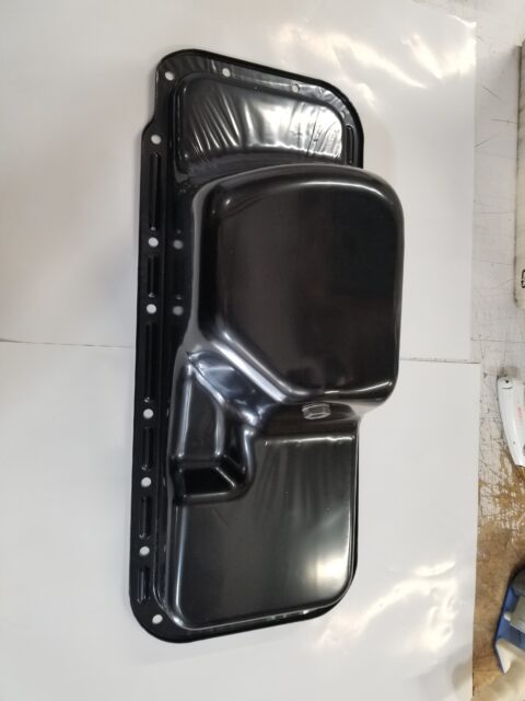 426 Hemi Oil Pan with Drain Plug 2780547