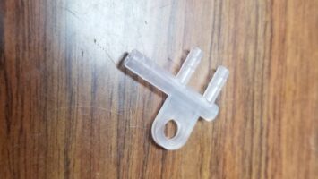 66-76 A & 66-70 C-Body Mopar,  Windshield Washer Hose Tee, White - CHZWWT009