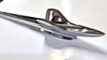 57 58 59 Imperial Hood Emblem Ornament