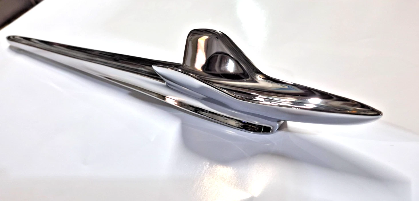 57 58 59 Imperial Hood Emblem Ornament